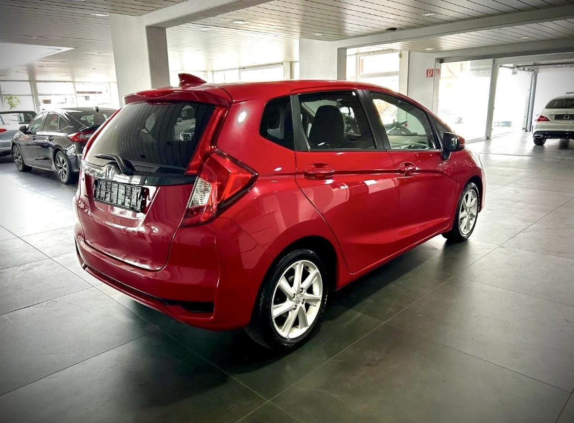 Honda Jazz 1.3i Elegance Facelift, Led, Keyless 61400km, снимка 4 - Автомобили и джипове - 54646282
