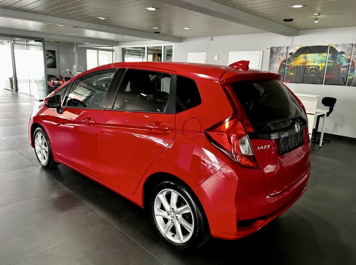 Honda Jazz 1.3i Elegance Facelift, Led, Keyless 61400km, снимка 6 - Автомобили и джипове - 54646282