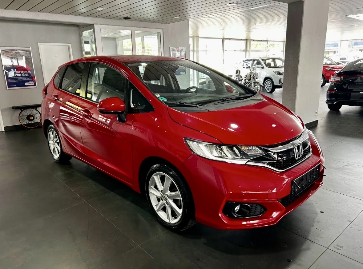 Honda Jazz 1.3i Elegance Facelift, Led, Keyless 61400km, снимка 3 - Автомобили и джипове - 54646282