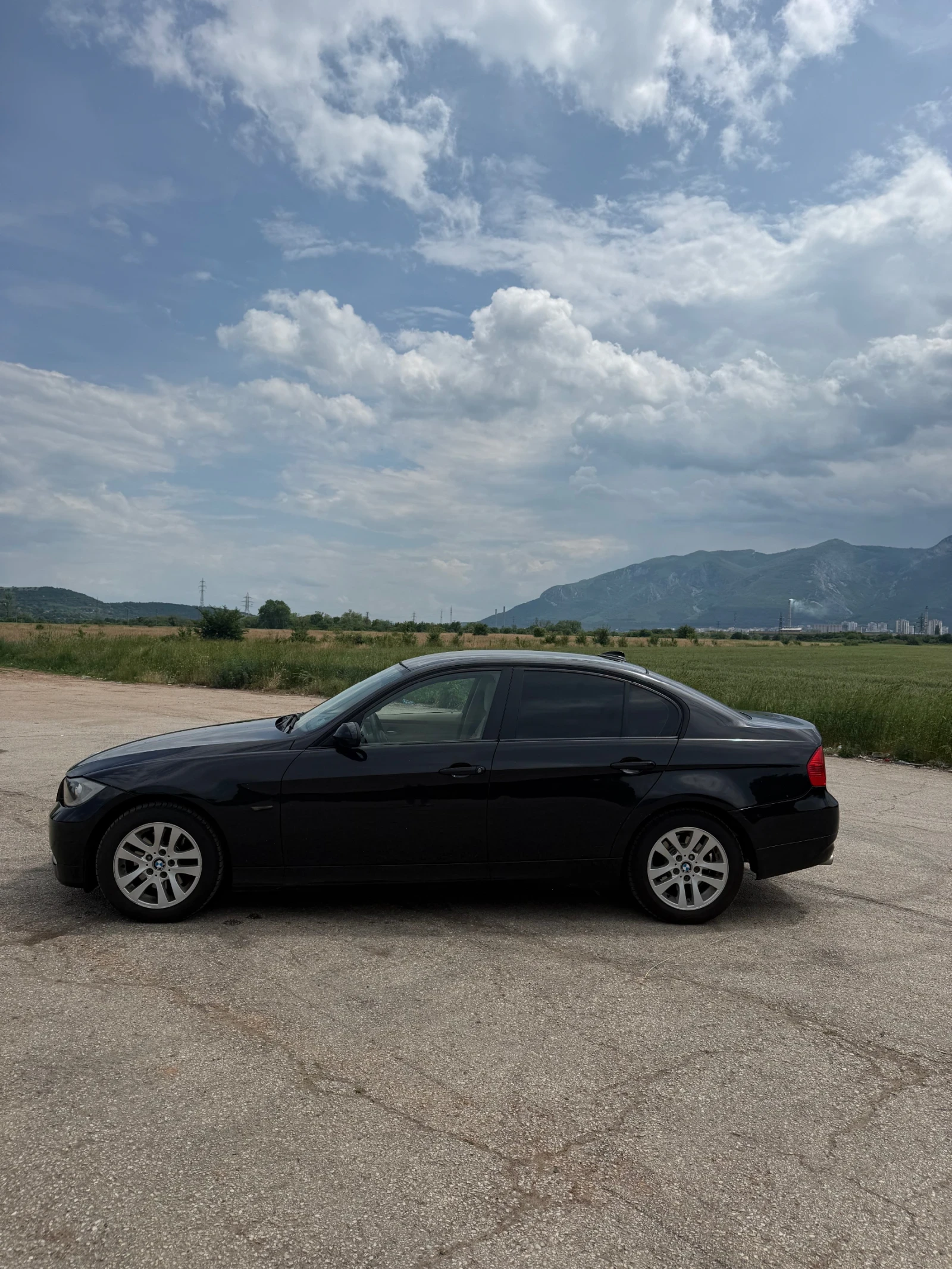 BMW 320, снимка 2 - Автомобили и джипове - 54738917