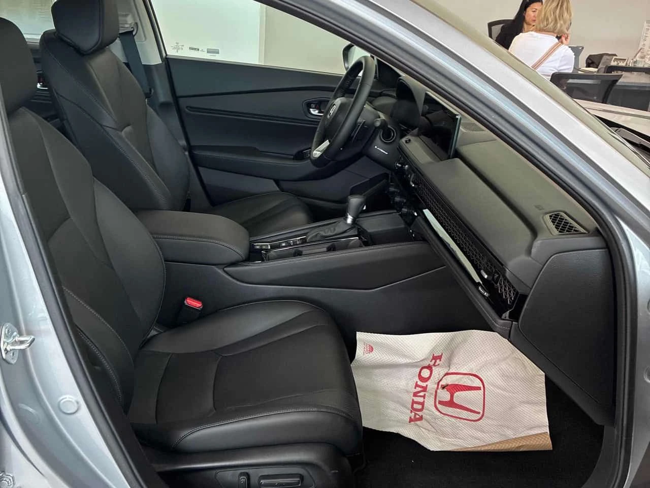 Honda Accord * Touring * CARFAX * ПАНО * KEYLESS * ПОДГРЕВ, снимка 16 - Автомобили и джипове - 54750252