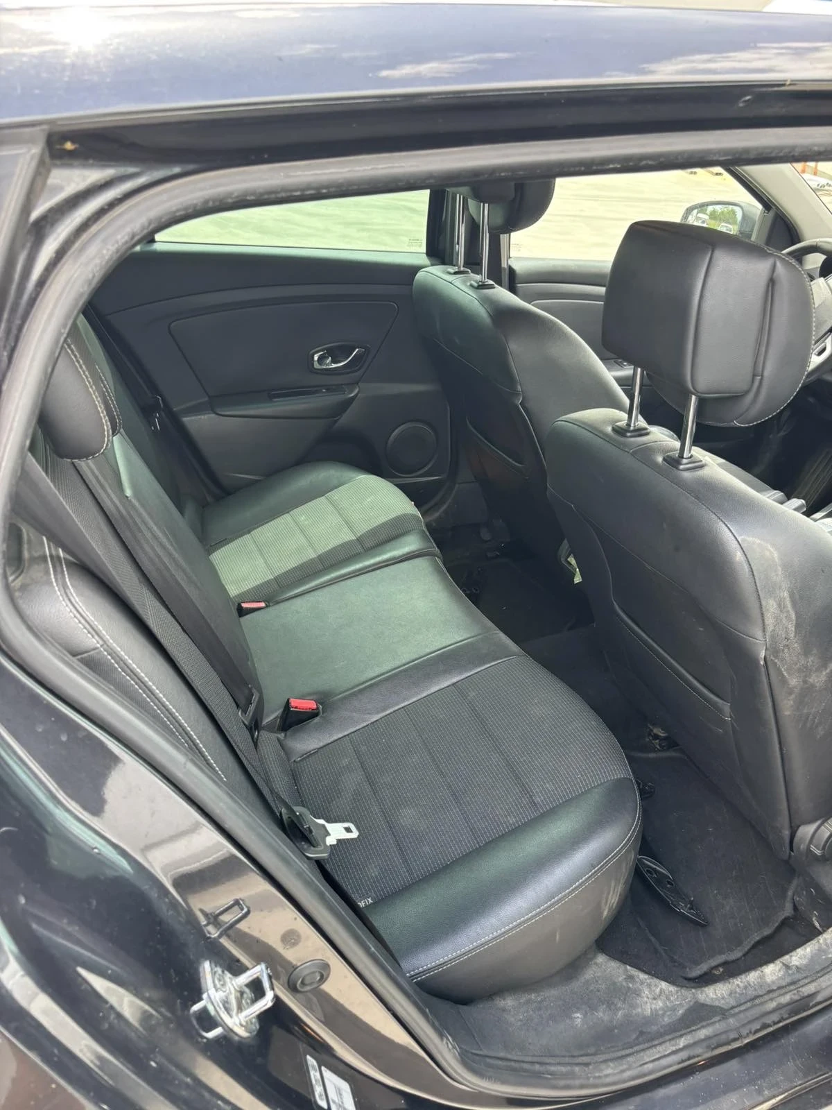 Renault Megane, снимка 4 - Автомобили и джипове - 54995948