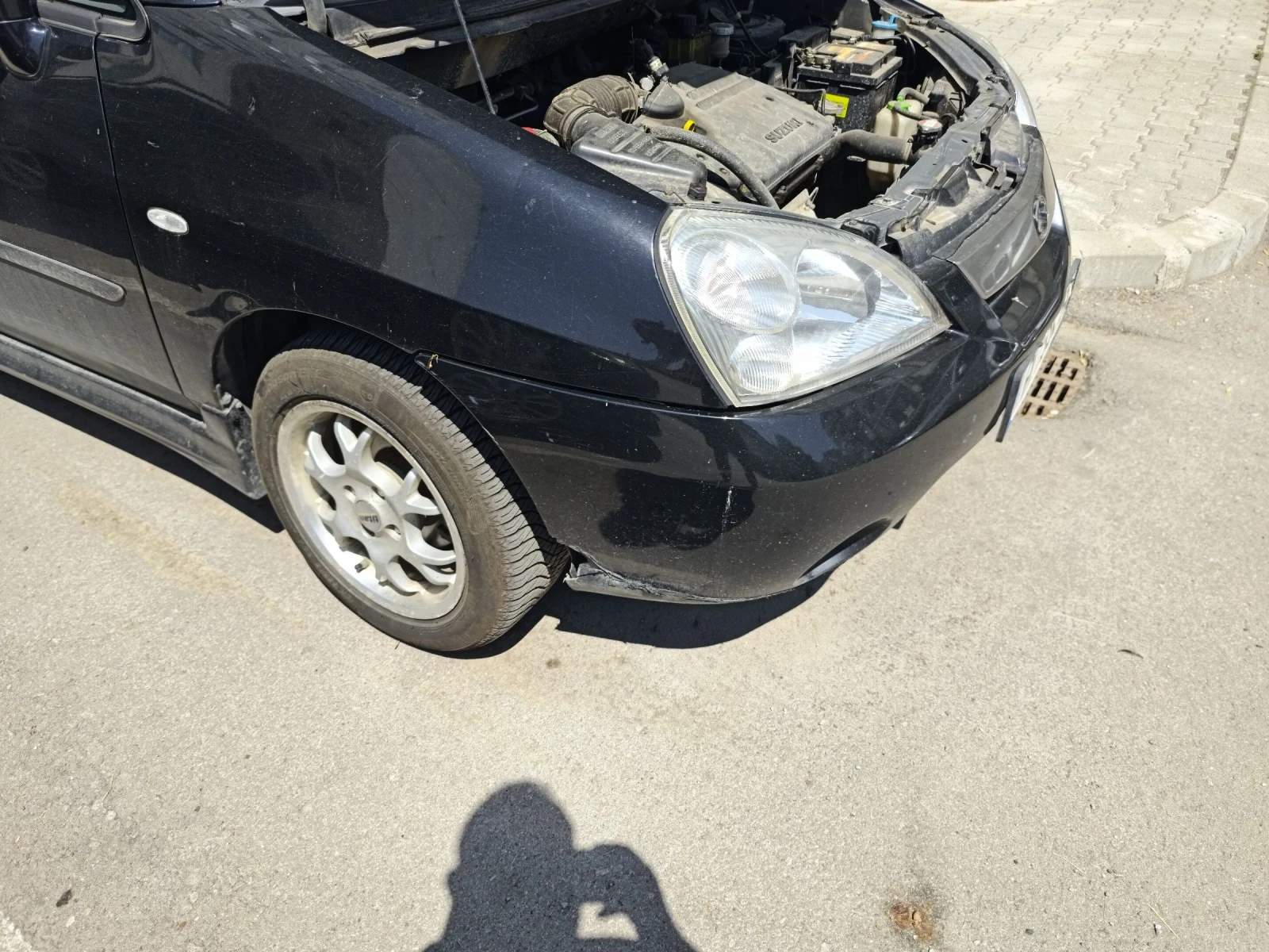 Suzuki Liana 1.6, снимка 4 - Автомобили и джипове - 55380650