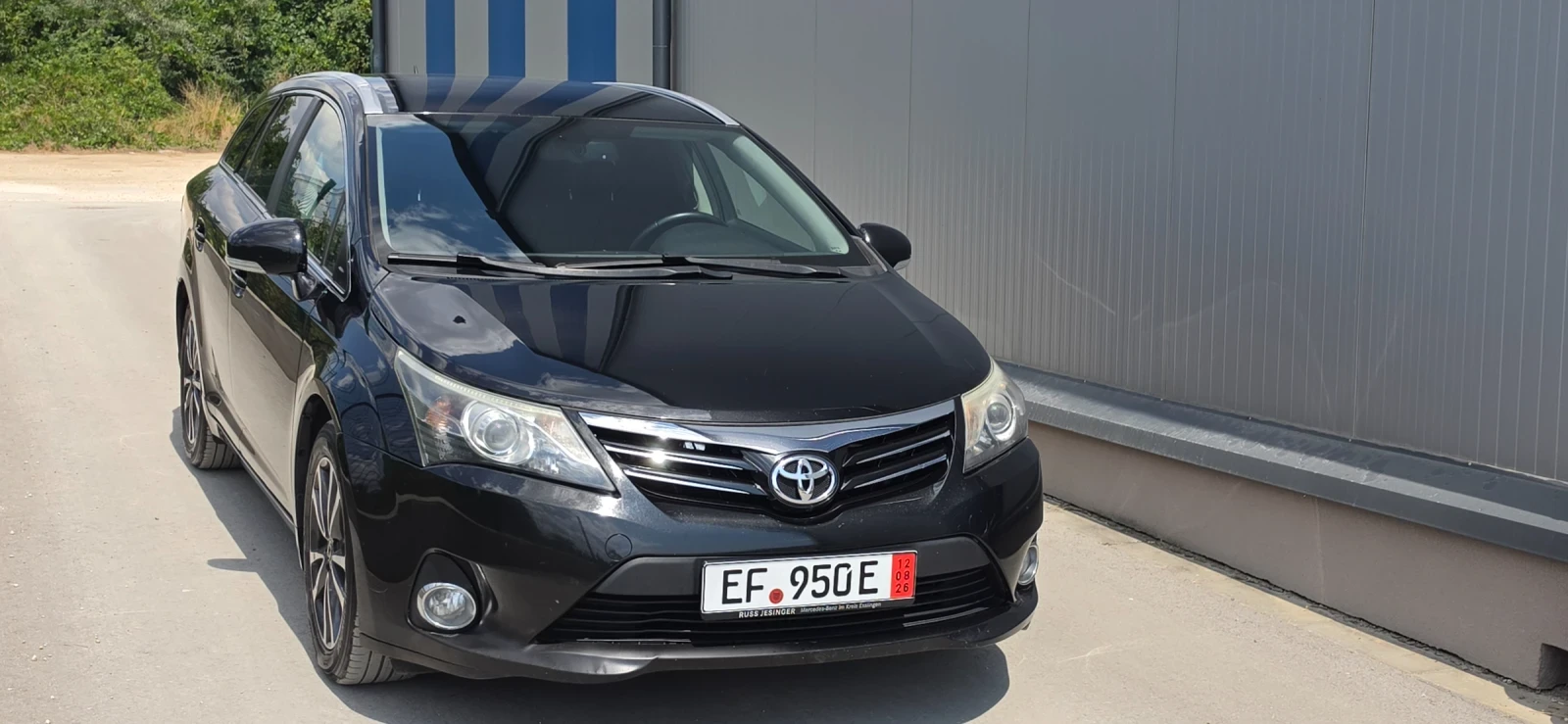 Toyota Avensis Exclusive 2.2 D-4D , ръчка, Кожа, снимка 2 - Автомобили и джипове - 55541838
