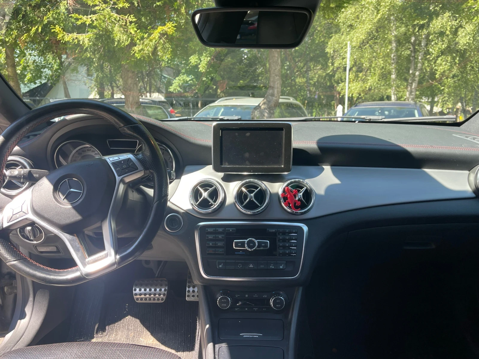 Mercedes-Benz CLA 250, снимка 8 - Автомобили и джипове - 55561577