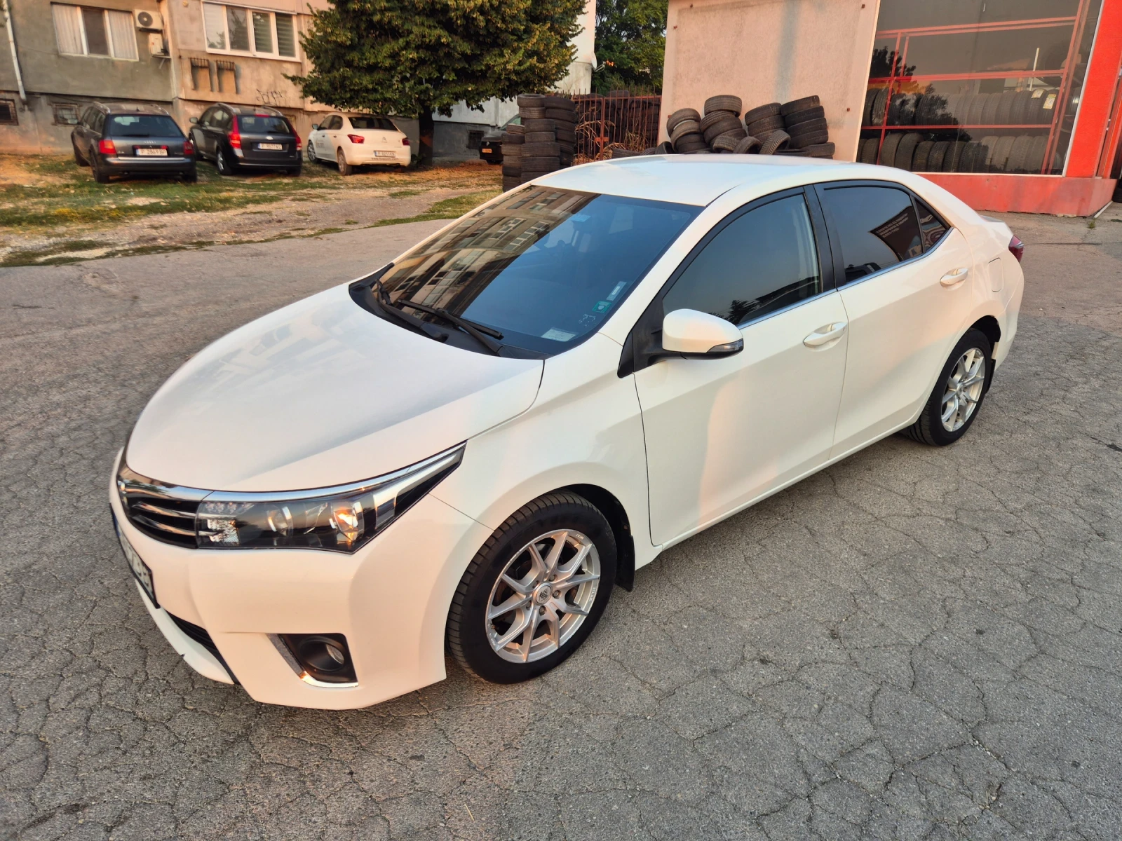 Toyota Corolla 1.6i* MEDIA* CAMERA* ОБСЛУЖЕН!
