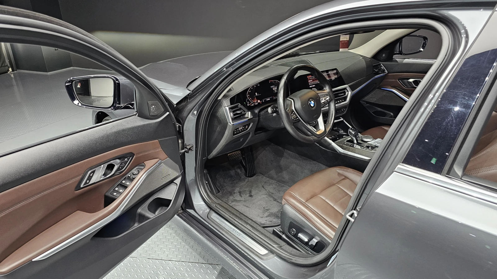 BMW 320 HARMAN* HUD* КАМЕРА* ПОДГРЕВ* ШИБИДАХ* КРАЙНА ЦЕНА, снимка 8 - Автомобили и джипове - 56059986
