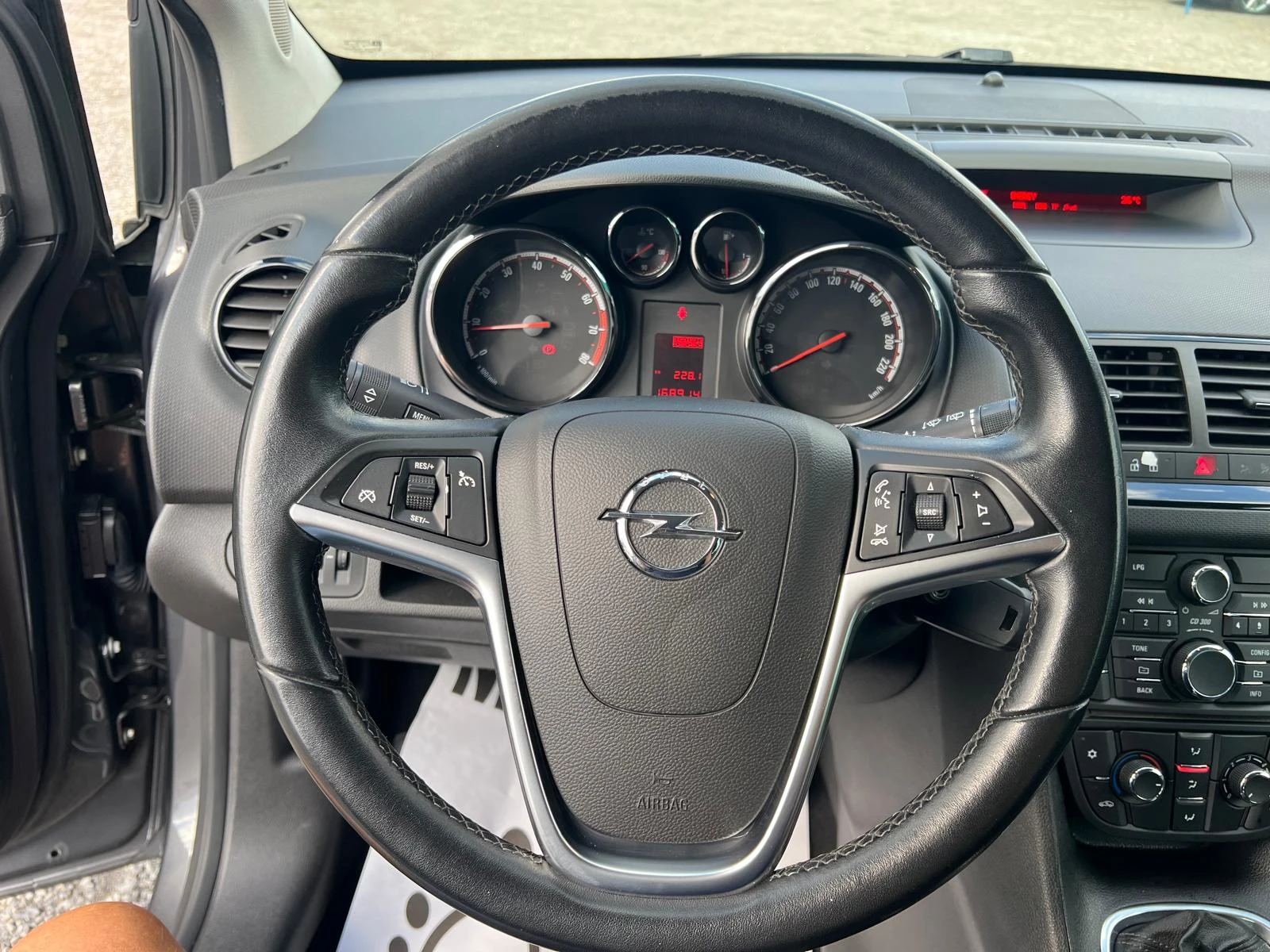 Opel Meriva 1, 4i ГАЗОВ ИНЖЕКЦИОН КЛИМАТИК АВТОПИЛОТ, снимка 14 - Автомобили и джипове - 56121902