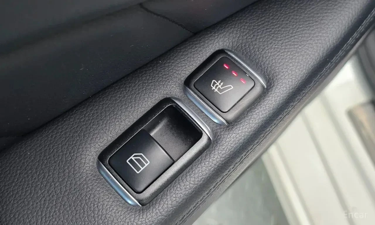 Mercedes-Benz CLS 350, снимка 15 - Автомобили и джипове - 56739953