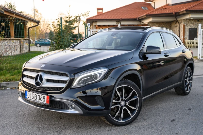 Mercedes-Benz GLA 250 4matic* КАМЕРА* Панорама* Matrix* Keyless, снимка 1 - Автомобили и джипове - 48170224