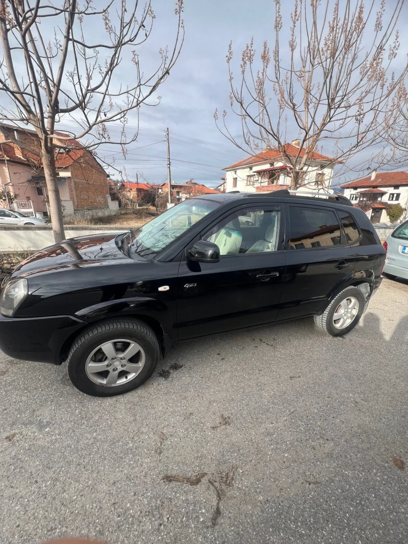 Hyundai Tucson, снимка 10 - Автомобили и джипове - 48471204