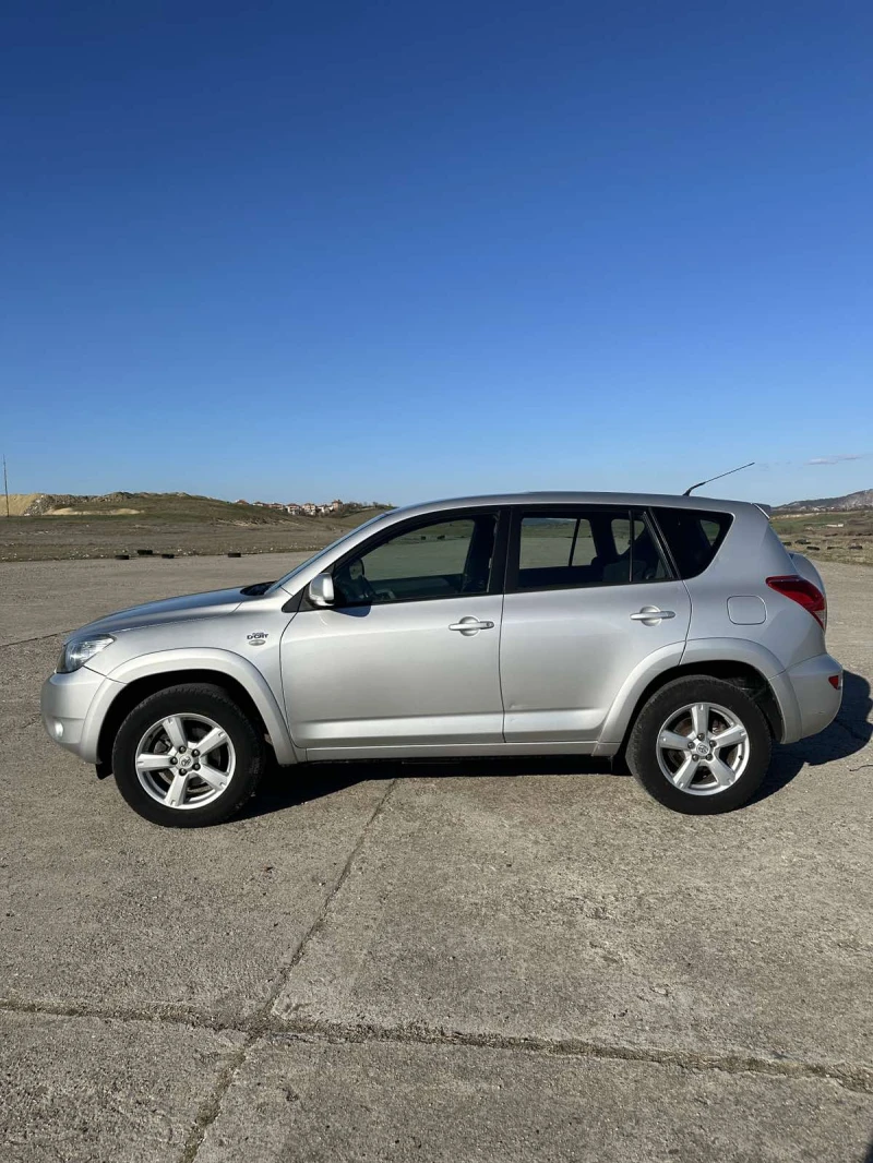 Toyota Rav4, снимка 7 - Автомобили и джипове - 49579901