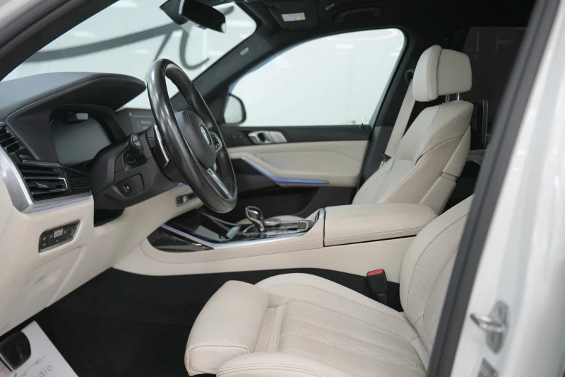BMW X7 M50i xDrive Individual Shadow Line, снимка 10 - Автомобили и джипове - 51367123