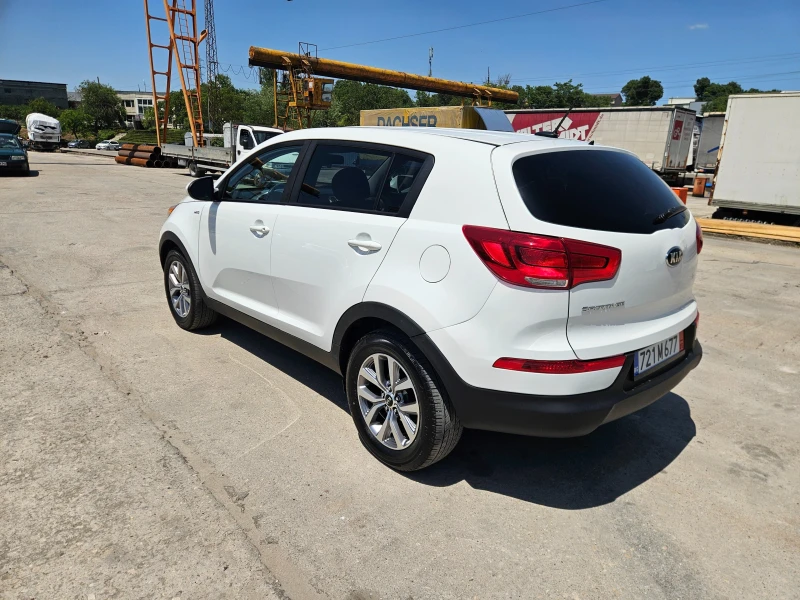 Kia Sportage 2.4 4x4, снимка 4 - Автомобили и джипове - 52622157