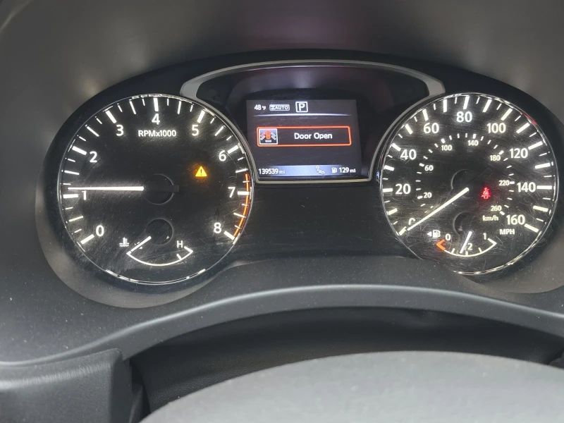 Nissan Pathfinder 4x4, снимка 5 - Автомобили и джипове - 52665648