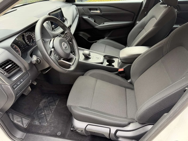 Nissan Qashqai MHEV, снимка 12 - Автомобили и джипове - 52722151