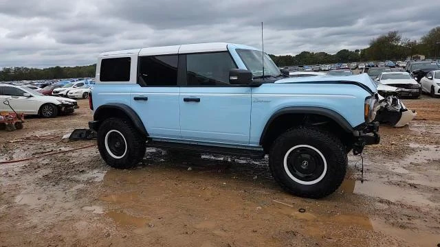 Ford Bronco 2.7L 6 All wheel drive