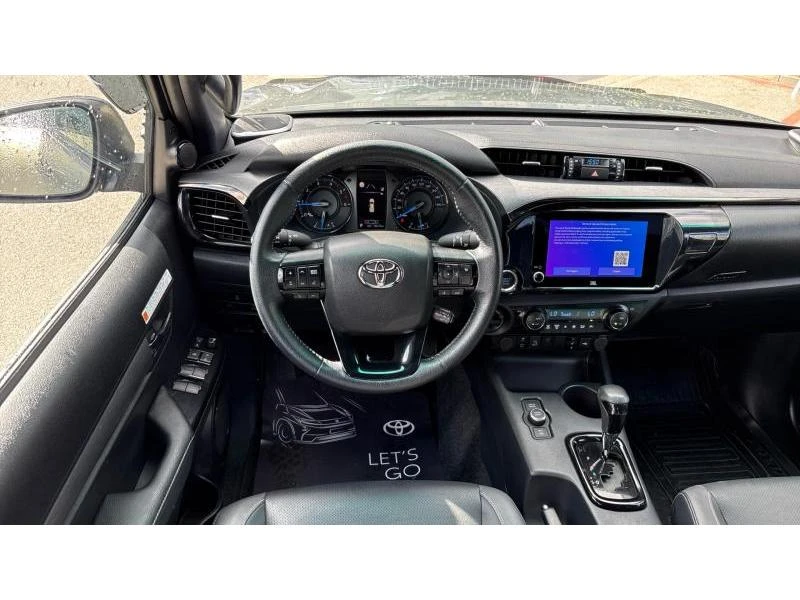 Toyota Hilux 2.8D Hybrid 48V AT Invincible JBL, снимка 9 - Автомобили и джипове - 56251413
