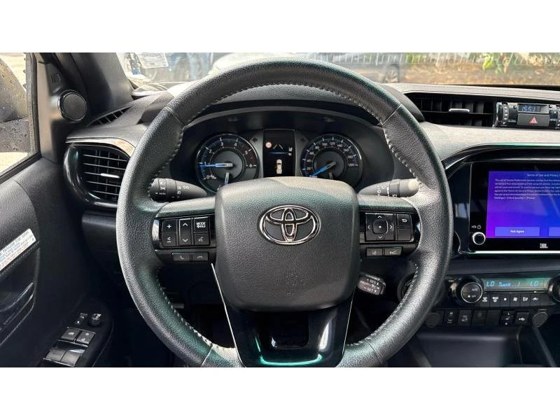 Toyota Hilux 2.8D Hybrid 48V AT Invincible JBL, снимка 13 - Автомобили и джипове - 56251413