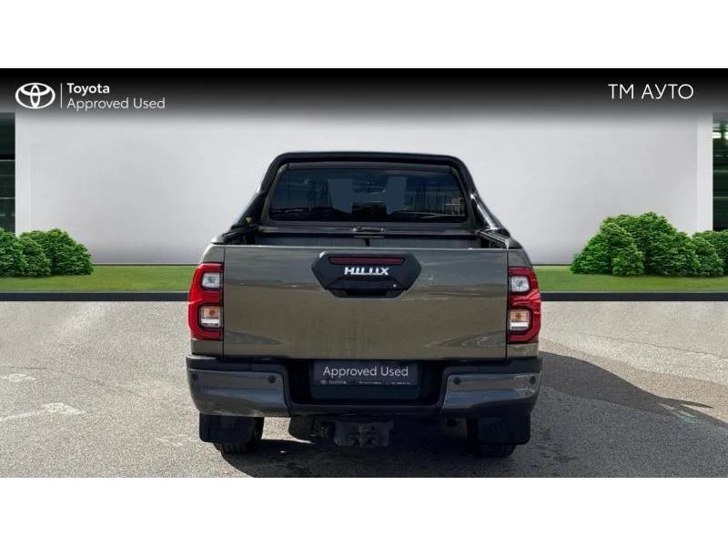 Toyota Hilux 2.8D Hybrid 48V AT Invincible JBL, снимка 4 - Автомобили и джипове - 56251413