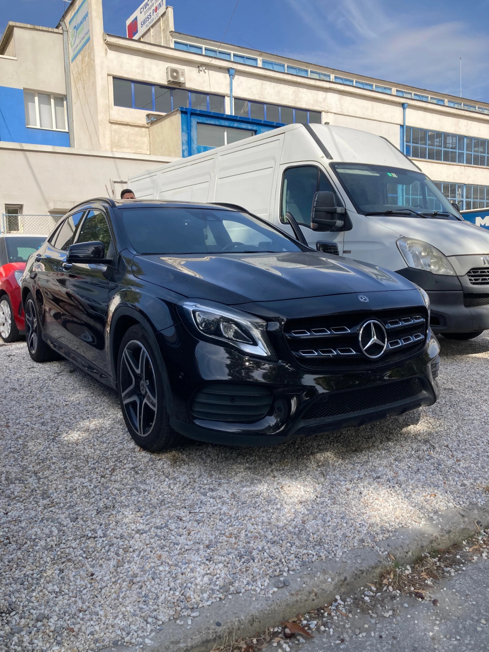 Mercedes-Benz GLA 250 4MATIC AMG LINE PREMIUM - изображение 5