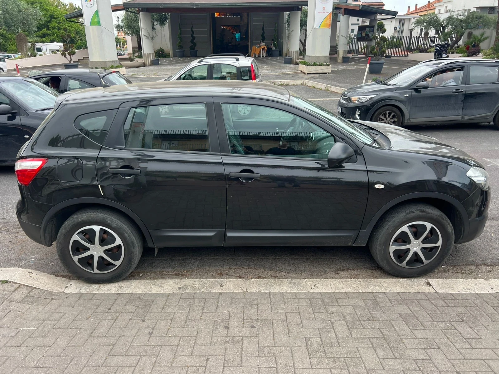 Nissan Qashqai 1.5 DCI - изображение 4