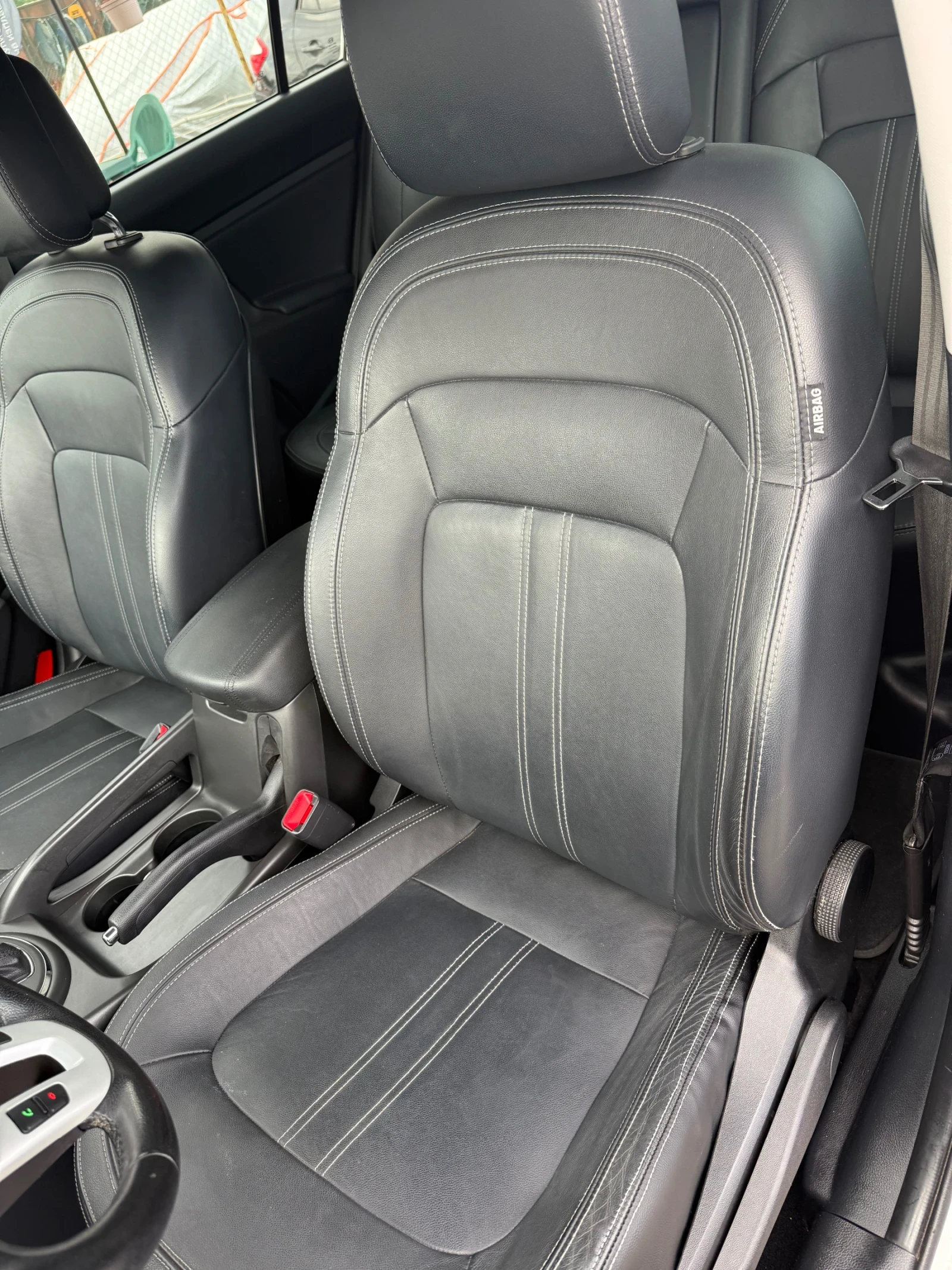 Kia Sportage 2.0CRDI AWD Швейцария - изображение 9