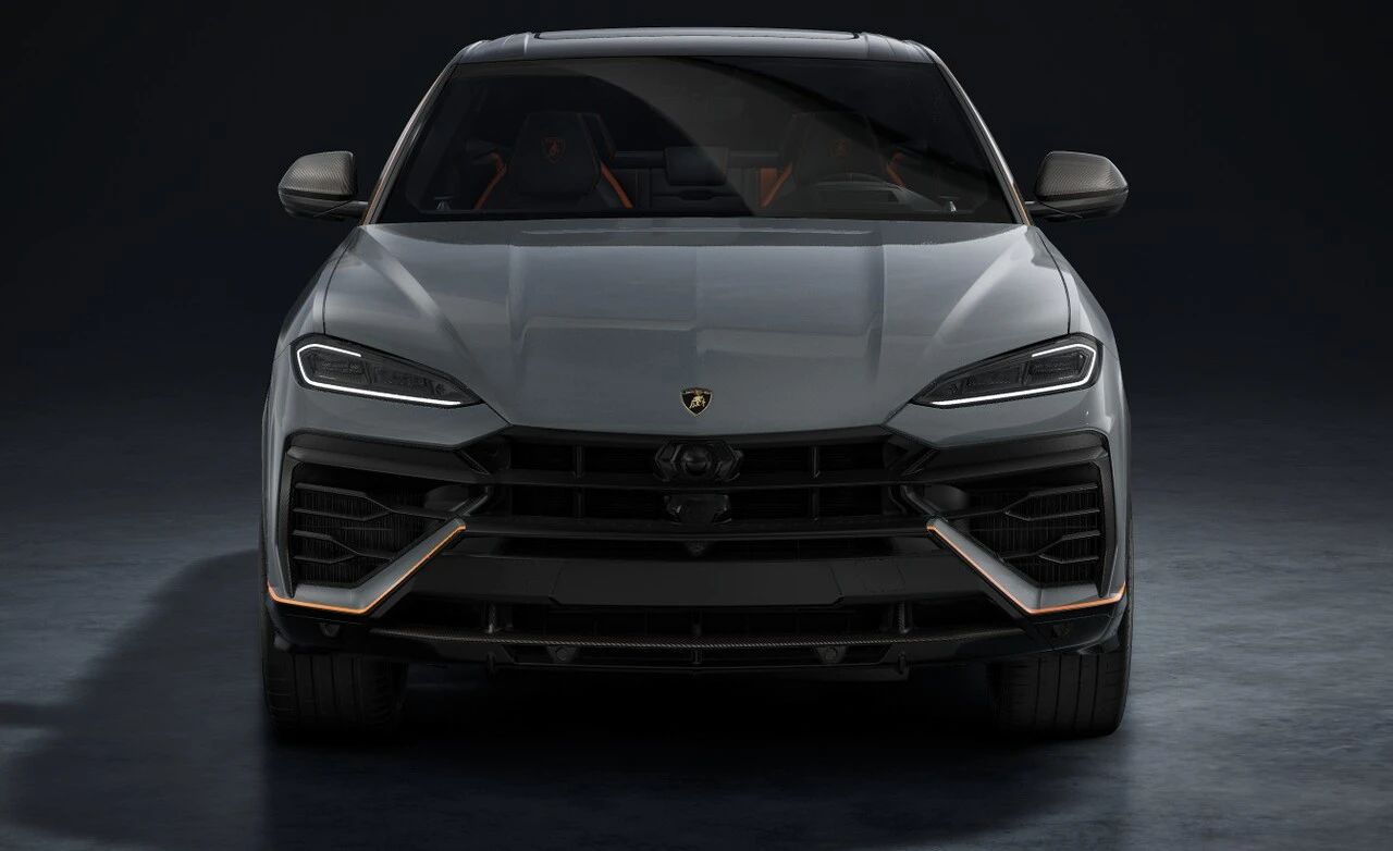 Lamborghini Urus SE Carbon Pano 3D Bang & Olufsen, снимка 2 - Автомобили и джипове - 54595886