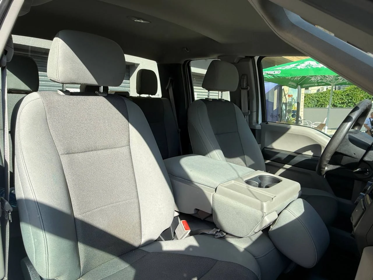 Ford F150 5.0V8* 4X4* 10-СКОРОСТИ!, снимка 10 - Автомобили и джипове - 55139216