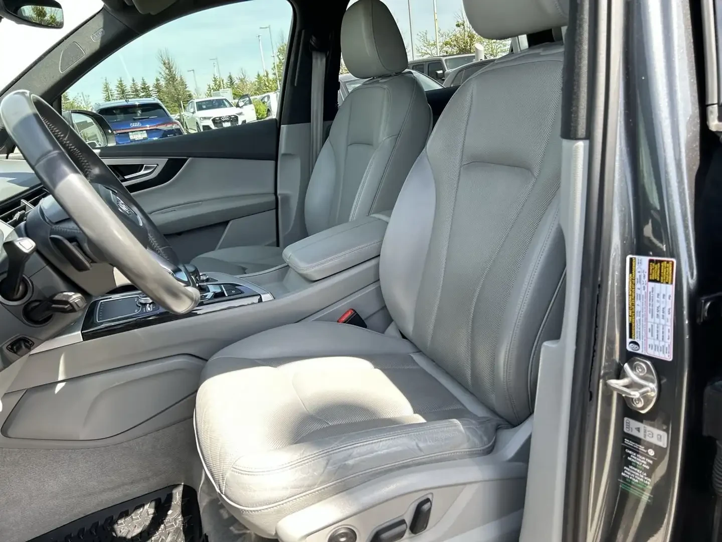 Audi Q7 3.0T TECHNIK QUATTRO/360CAM/PANORAMA/FULL, снимка 9 - Автомобили и джипове - 55207693