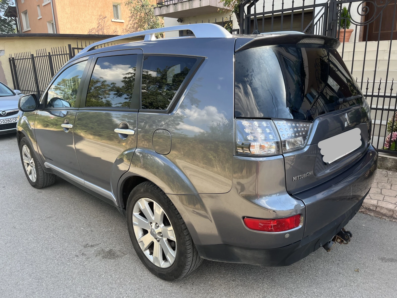 Mitsubishi Outlander 2.0 DI-D 4WD, снимка 6 - Автомобили и джипове - 55621261