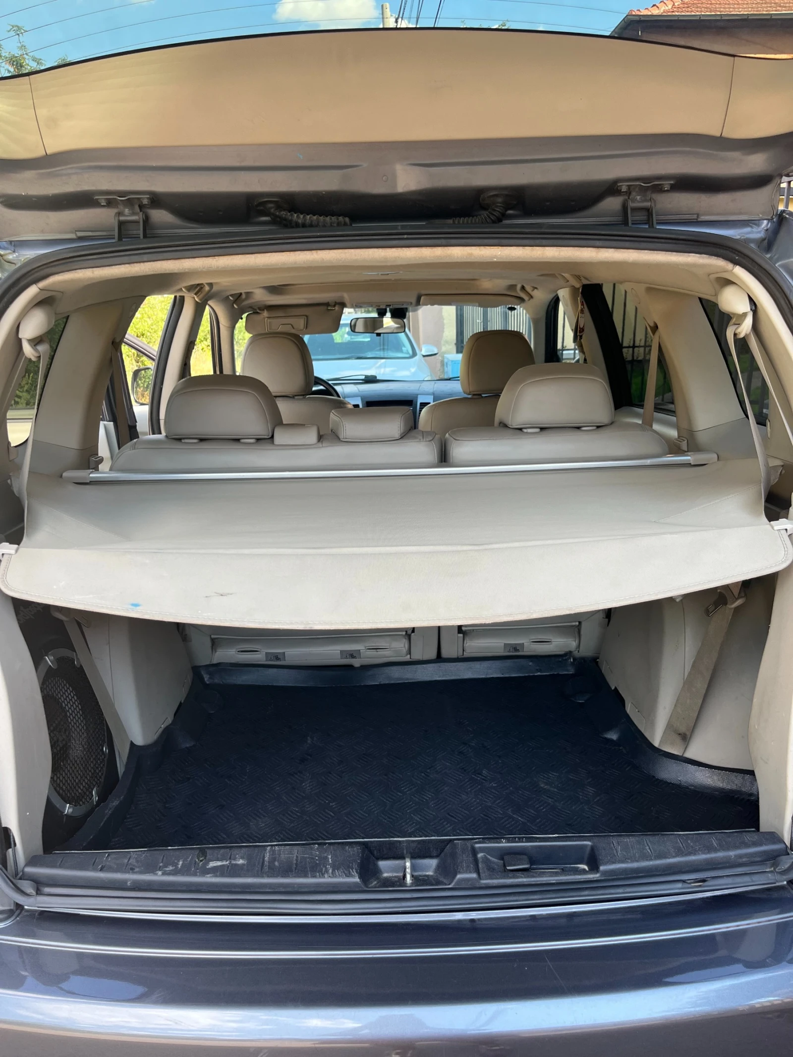 Mitsubishi Outlander 2.0 DI-D 4WD, снимка 10 - Автомобили и джипове - 55621261