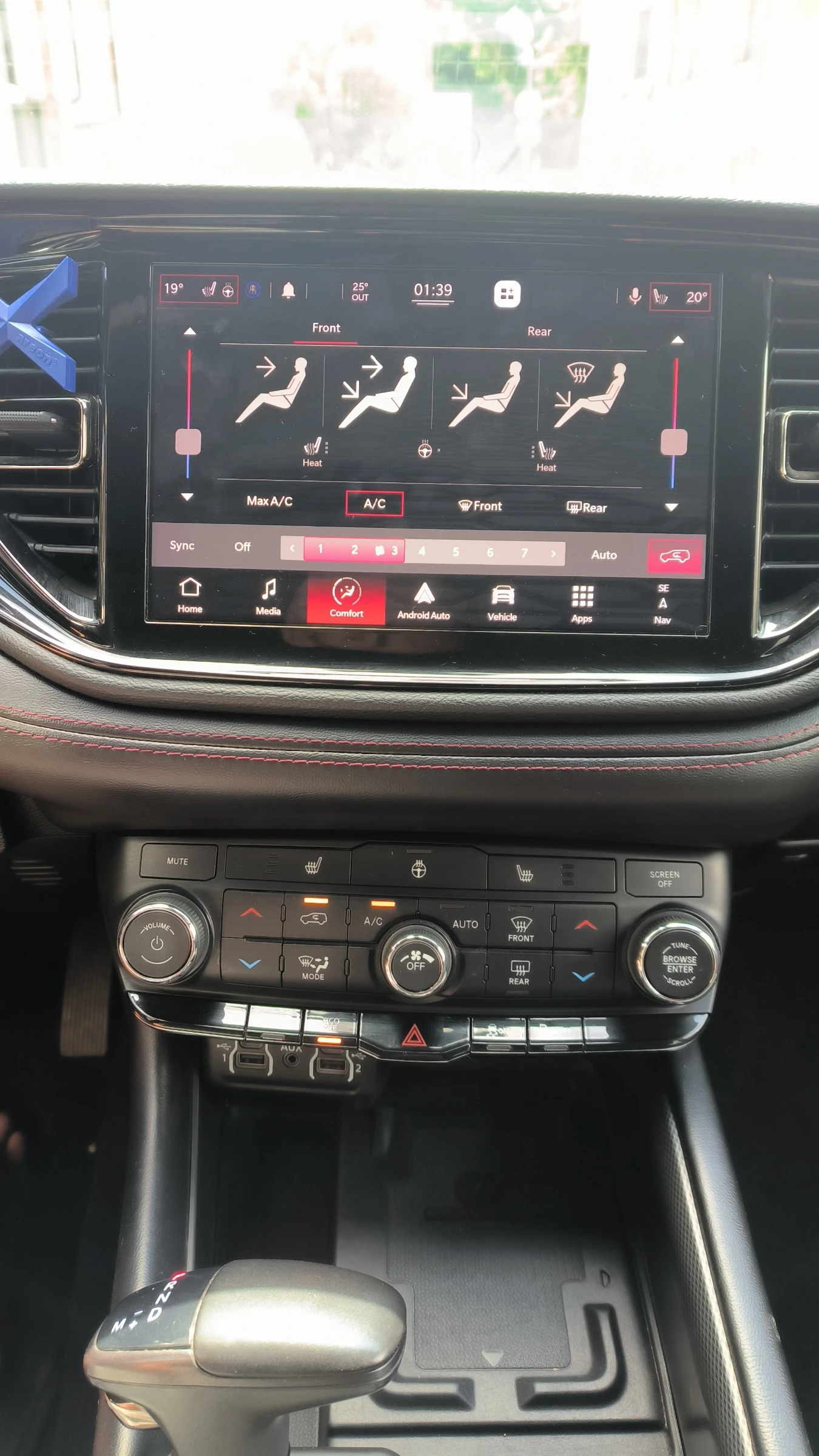 Dodge Durango R/T 5.7 V8 HEMI 360к.с. 7-местен, снимка 10 - Автомобили и джипове - 56214174