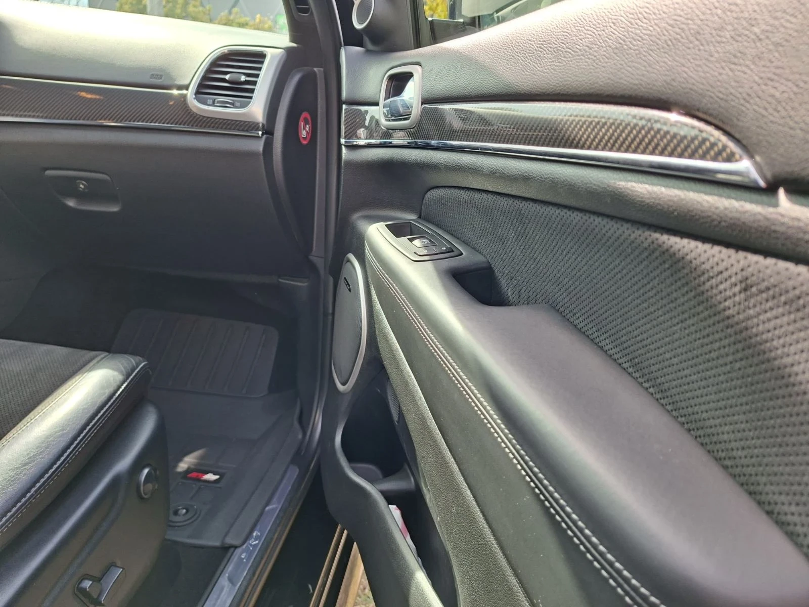 Jeep Grand cherokee SRT, снимка 9 - Автомобили и джипове - 56460630