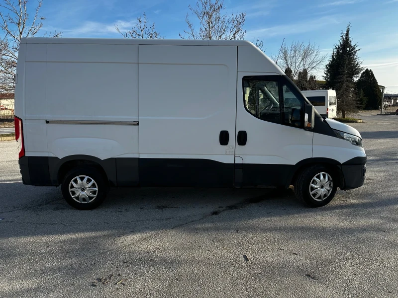 Iveco Daily 35-210 НОВ ВНОС, снимка 4 - Бусове и автобуси - 49129877