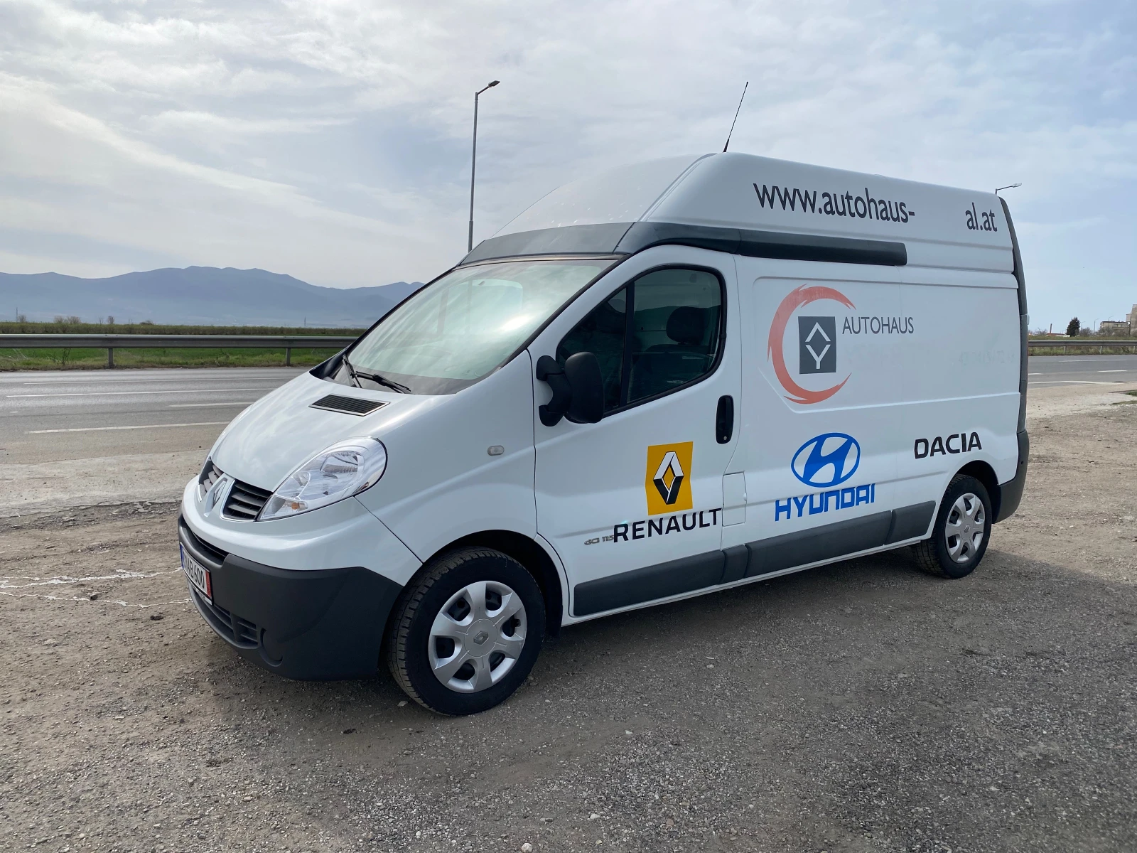 Renault Trafic -2.0DCI/115к.с./MAXI/КЛИМАТИК | Mobile.bg — изображение 1