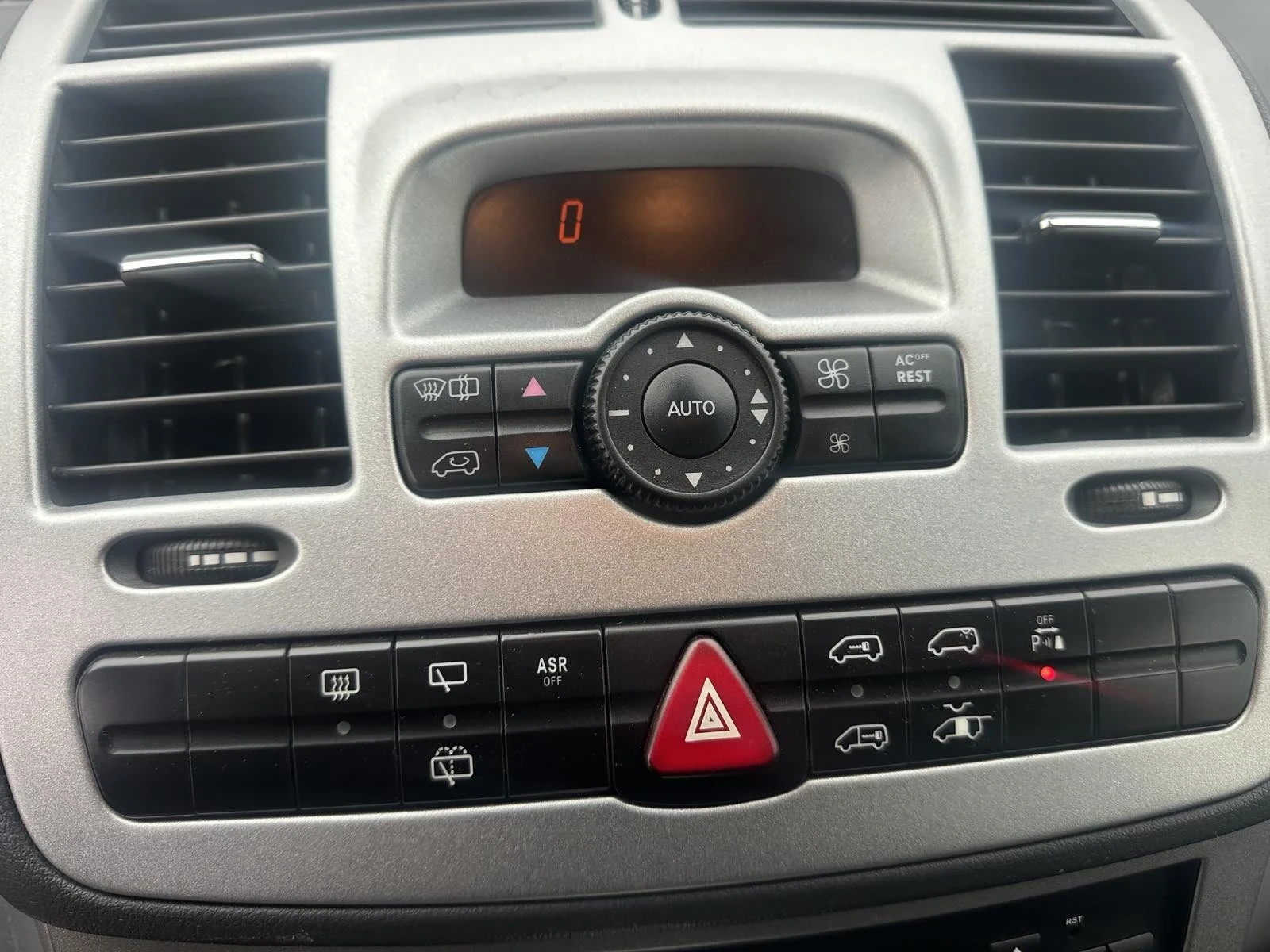 Mercedes-Benz Vito | Mobile.bg � ����������� 12