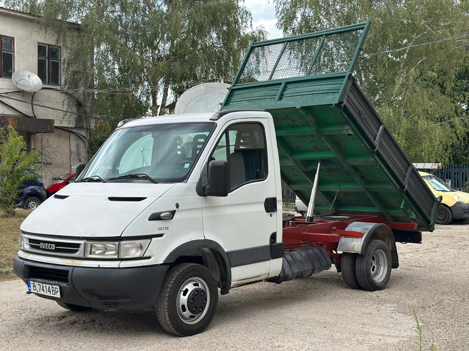 Iveco 35c13 3стр-Самосвал , PTO, 130коня, 6-скорости., снимка 2 - Бусове и автобуси - 55395689