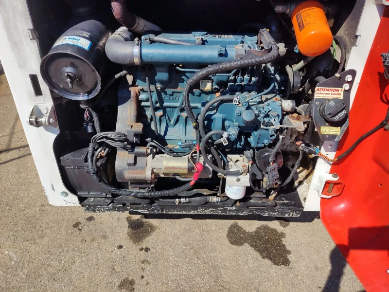 Мини челни товарачи Bobcat S130, снимка 11 - Индустриална техника - 53098516