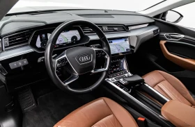 Audi E-Tron 55/SPORTBACK/408HP/BUSINESS/CAM/KLESS/HUD/ACC/449z, снимка 8