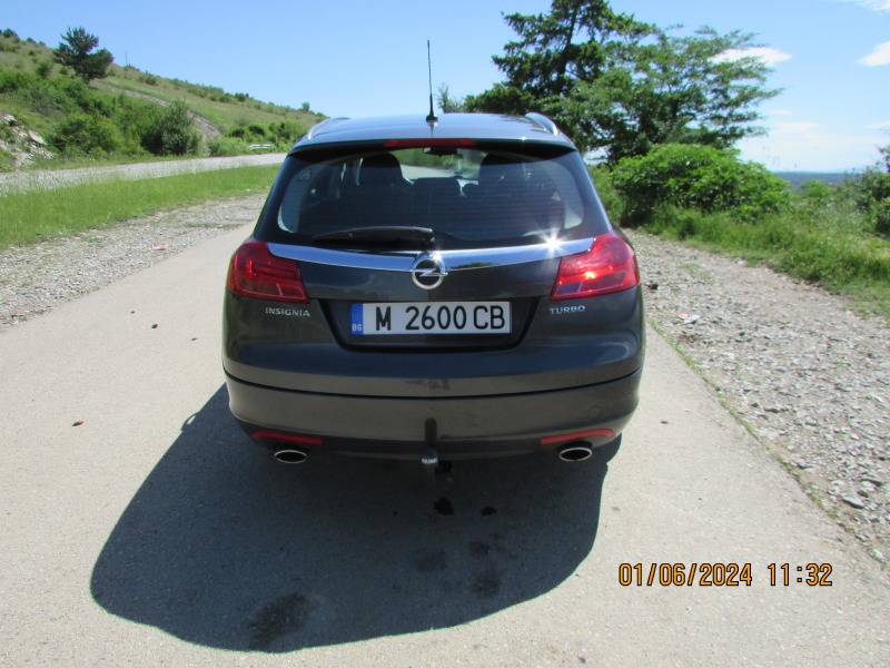 Opel Insignia 1, 6 турбо, газ, снимка 4 - Автомобили и джипове - 46142506