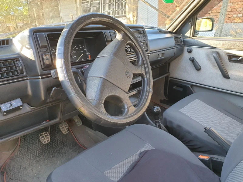 VW Golf 2, снимка 3 - Автомобили и джипове - 47650094