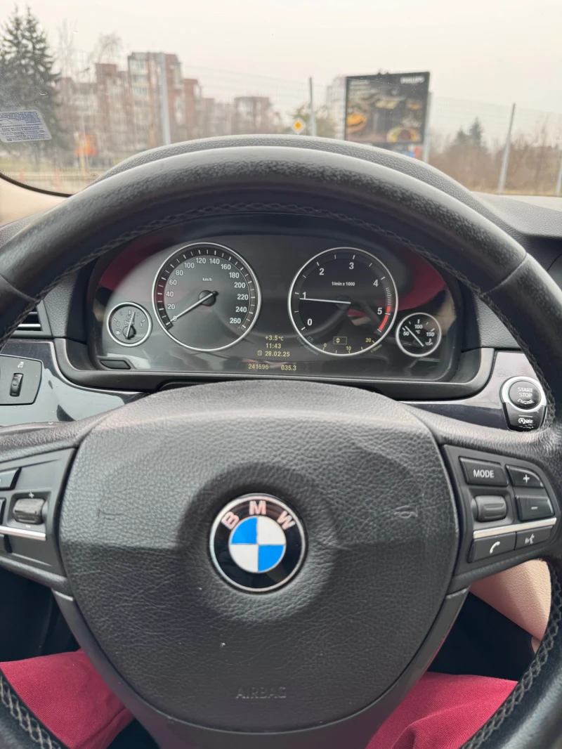 BMW 520, снимка 13 - Автомобили и джипове - 49389654