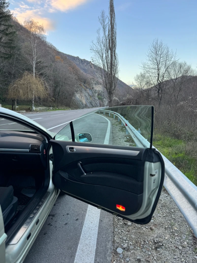 Peugeot 407 Колата е в перфектно състояние, напълно обслужена , снимка 13 - Автомобили и джипове - 52693134