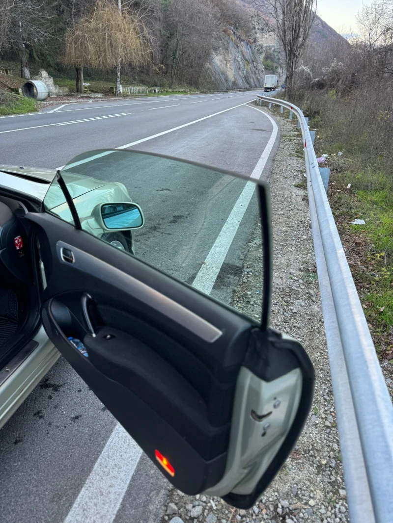 Peugeot 407 Колата е в перфектно състояние, напълно обслужена , снимка 15 - Автомобили и джипове - 52693134