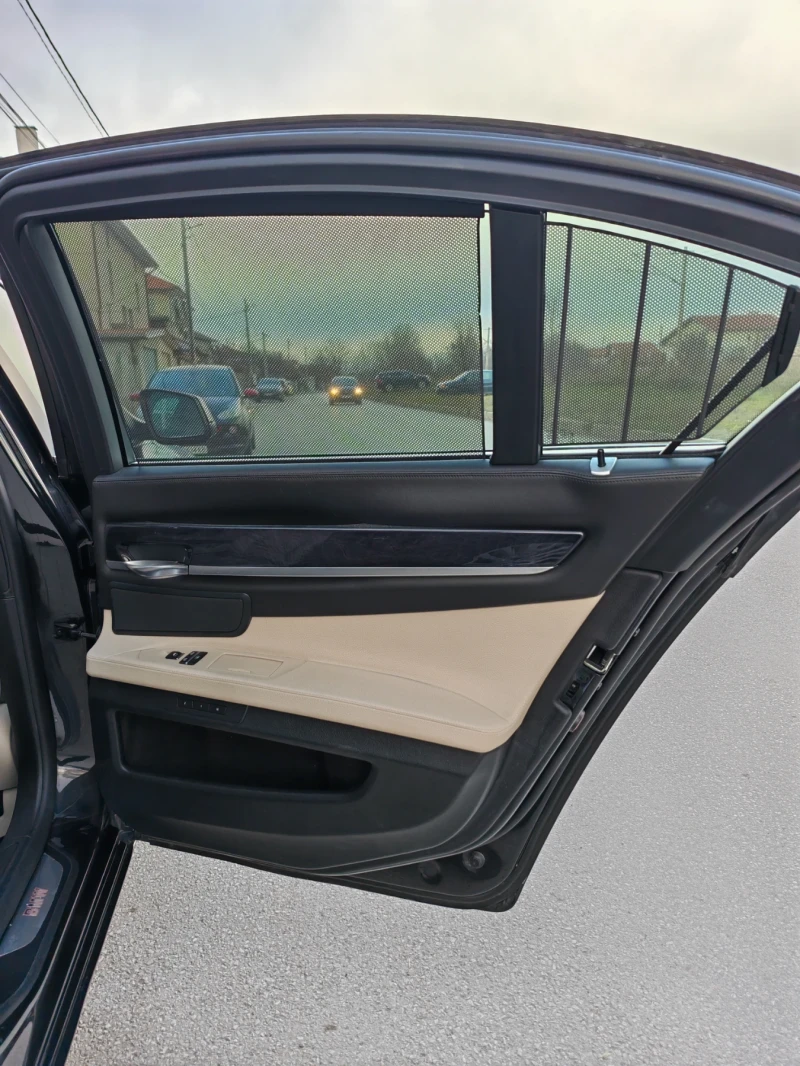 BMW 740 Soft Close* Harman* kEYLess* FULL* FULL, снимка 15 - Автомобили и джипове - 52912866