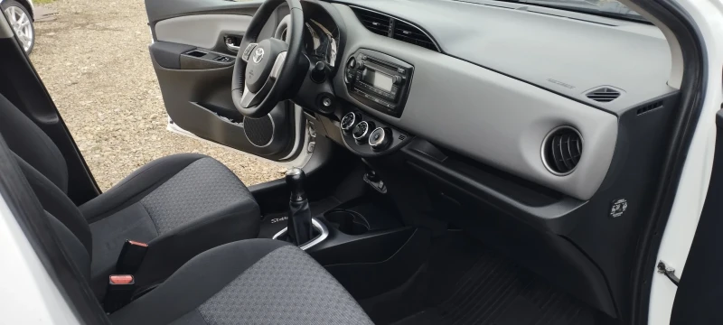 Toyota Yaris Купена от Тойота Бг., снимка 9 - Автомобили и джипове - 53362494