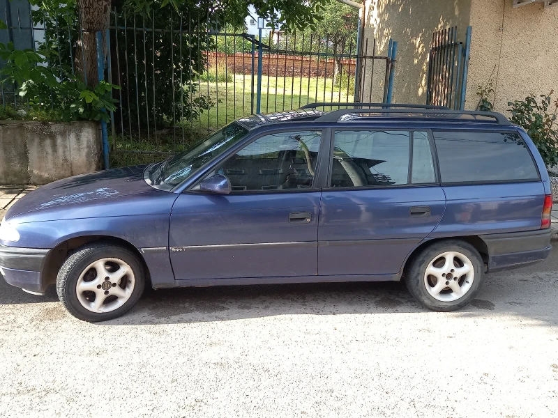 Opel Astra Исузо ТДИ, снимка 4 - Автомобили и джипове - 53391939