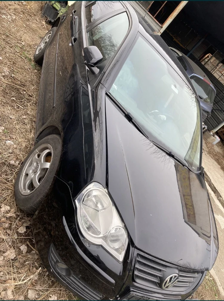 VW Polo, снимка 1 - Автомобили и джипове - 48282129