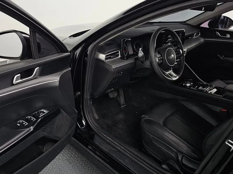 Kia K5 2.0 Trendy, снимка 10 - Автомобили и джипове - 55786541